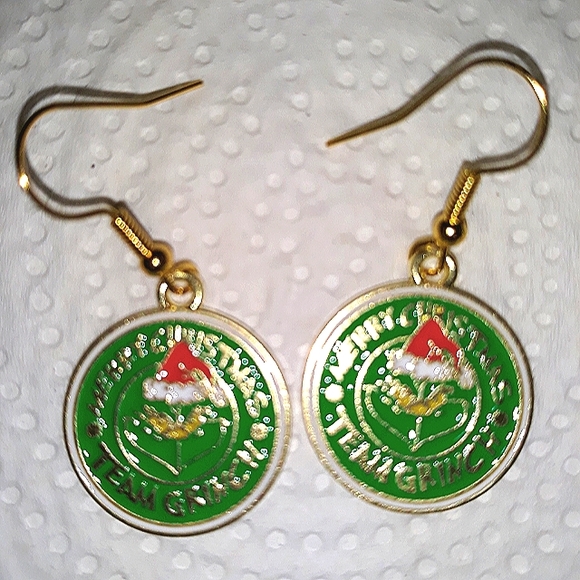 Grinch Dangle Earrings "Team Grinch" Disc style NEW - Picture 1 of 4